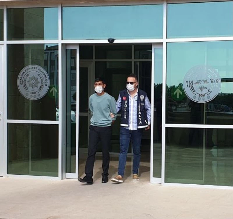 ’Polis ve savcıyım’ diyerek vatandaşları 727 bin lira dolandırdı, Antalya’da yakayı ele verdi
