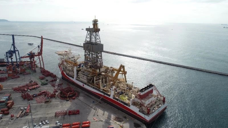 Kanuni sondaj gemisinin platform söküm çalışmaları başladı
