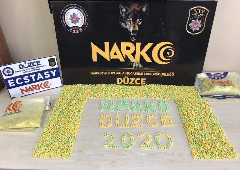 3 ilde eş zamanlı operasyon, 14 bin 684 adet extacy ele geçirildi
