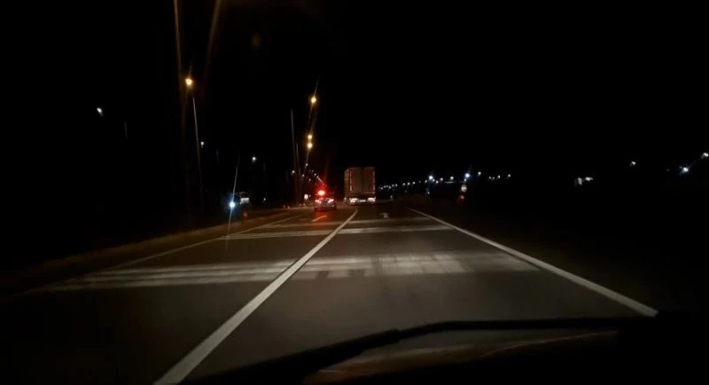 Erzincan’da freni arızalanan tır kilometrelerce kontrolsüz seyretti
