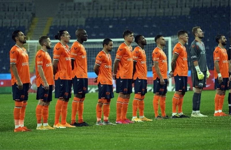 Başakşehir’in sağ bek sorunsalı
