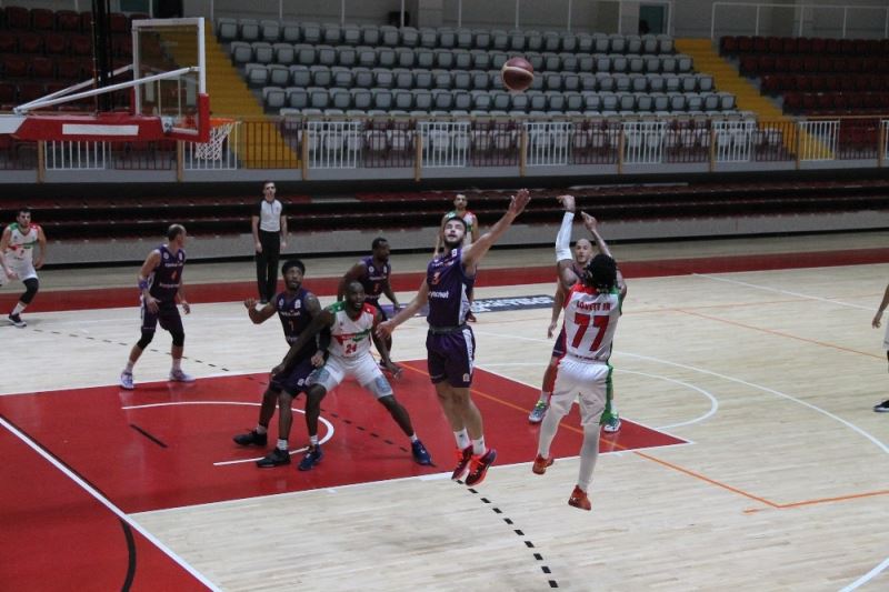 Türkiye Basketbol Ligi: Semt77 Yalovaspor: 83 - Sigortam.net: 86
