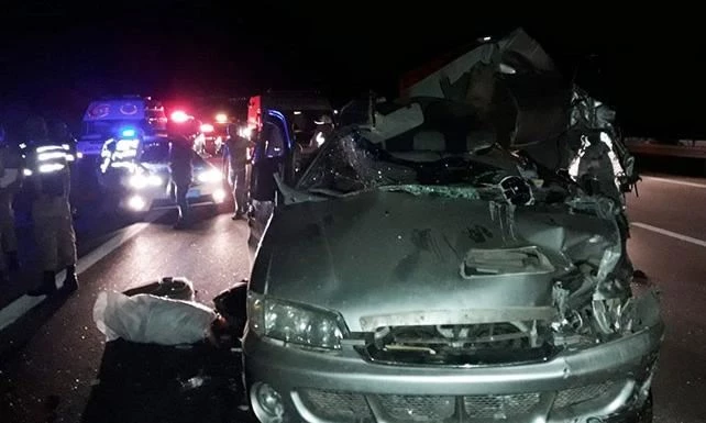 OSMANİYE OTOBANDA KAZA:2 ÖLÜ, 9 YARALI