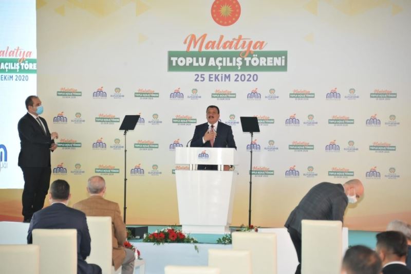 Cumhurbaşkanı Erdoğan: Yolumuzu kesmeye çalışanlara inat, her gün yeni bir projenin açılış sevincini yaşıyoruz