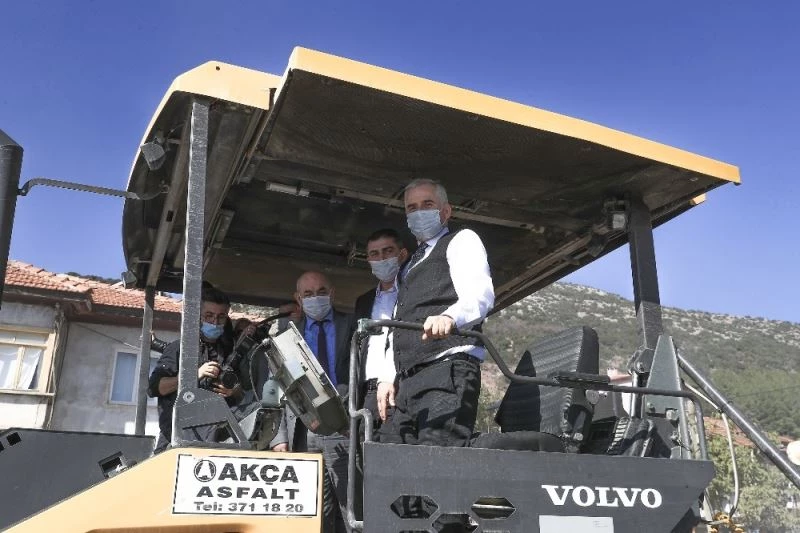 Denizli Büyükşehir Serinhisar’a hak ettiği hizmetleri vermeye devam ediyor
