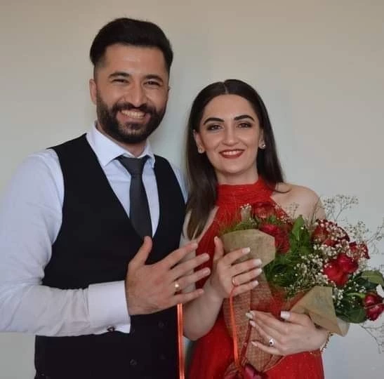 NİŞANLISINI GELİNLİĞİ İLE UĞURLADI