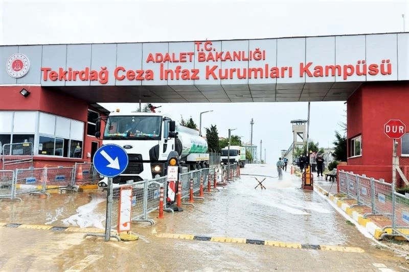 Salgın mücadelesi tavizsiz sürüyor
