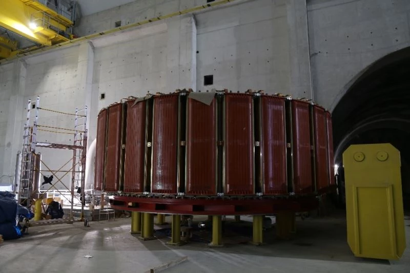 Dev projede elektrik üretecek jeneratörler monte edilmeye başlandı
