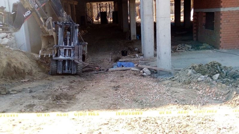 Forkliftin altında kalan işçinin feci ölümü
