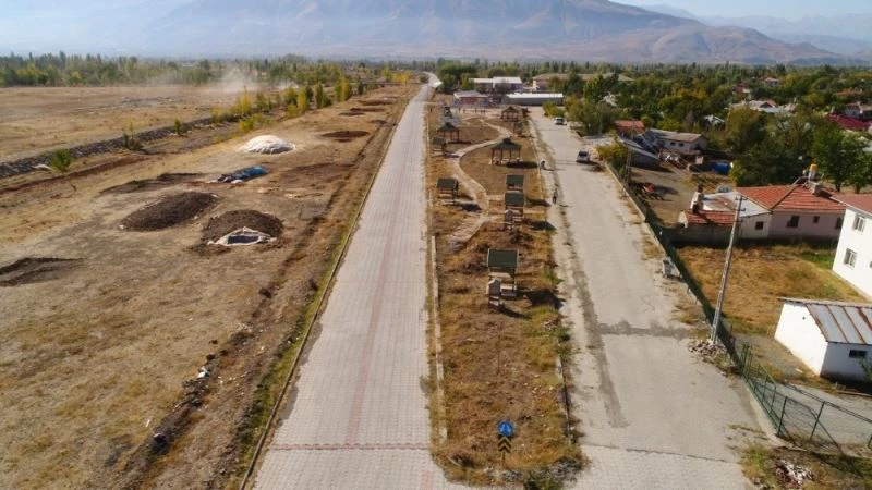 Parklarda otomatik sulama sistemleri kurulumları gerçekleştirildi
