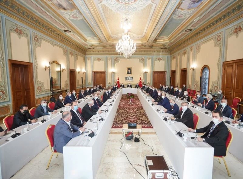 Kartal Belediye Başkanı Gökhan Yüksel, ‘Salgına Karşı Mücadele Ortakları Toplantısı’na katıldı
