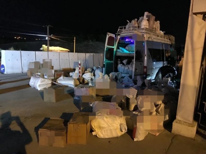 Eroini peynir bidonları içine saklamışlar
