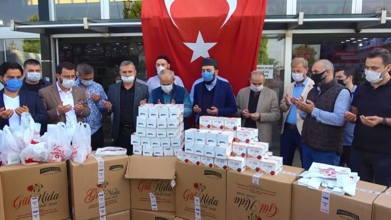 Esnaftan Macron’a beddua
