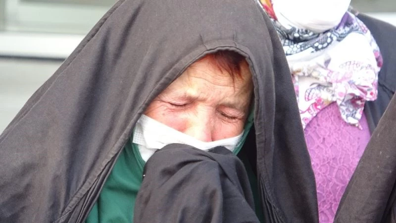 Toprakları için hukuk mücadelesi başlatan köylü kadınların gözyaşı
