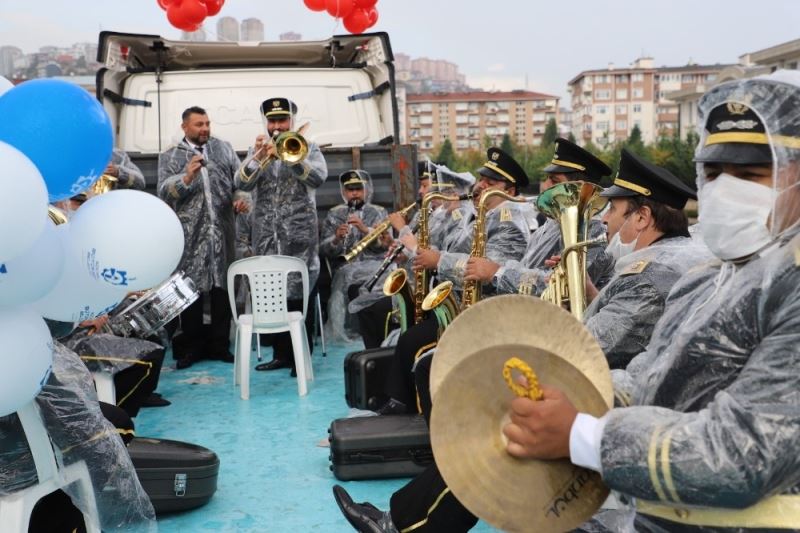 Kocaeli’de Cumhuriyet coşkusu caddelere taşındı
