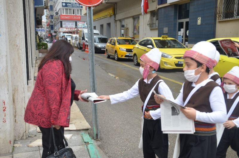 Çocuklar “Cumhuriyet”i haber verdi
