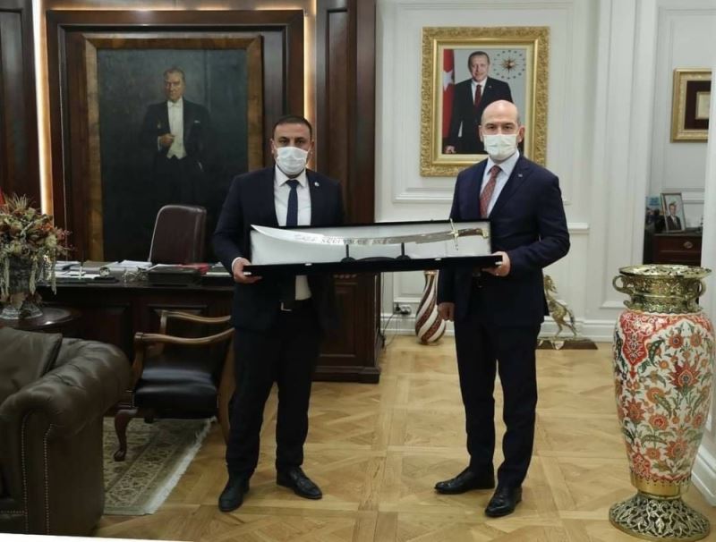 Hakanoğlu, İçişleri Bakanı Soylu’yu ziyaret etti

