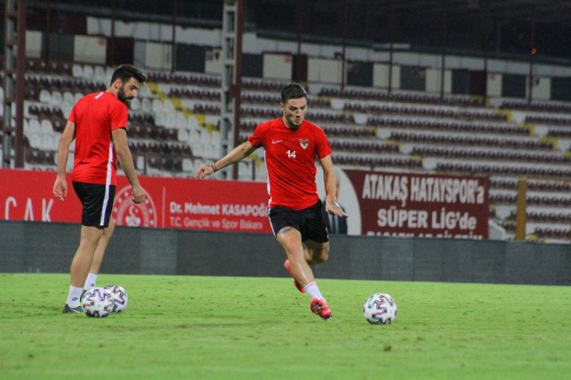 Hataysporlu futbolcuların testleri negatife döndü
