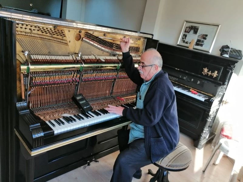 156 yıllık Amerika’da yapımı tarihi piyona müzenin ilgi odağı oldu
