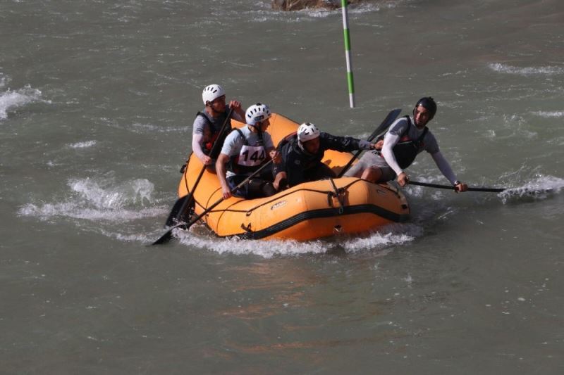 Düzce Belediyesi rafting takımı rekor kırdı
