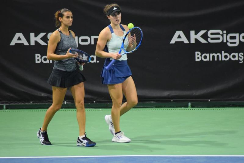 Melis Sezer, Aksigorta sponsorluğunda düzenlenen TED Cumhuriyet Kızları Tenis Turnuvası