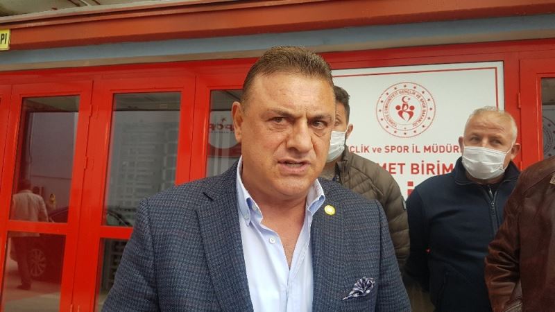 Kartal: “Türkiye hakem yetiştiremiyor, herhalde yurt dışından onu da ithal edeceğiz”
