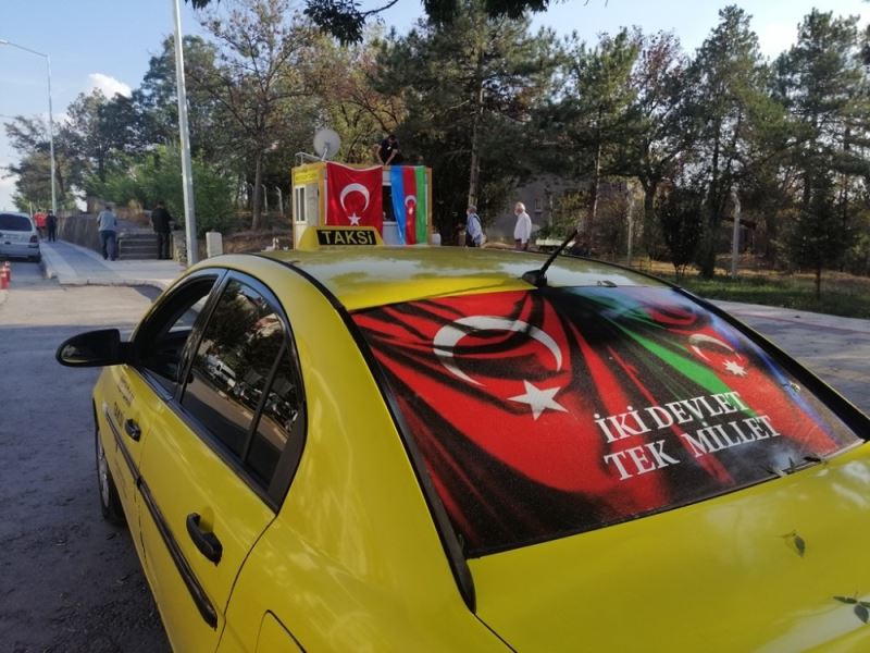 Taksicilerden Azerbaycan’a destek: 