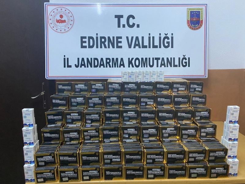 Edirne’de 26 kutu uyarıcı hap ve 479 doping ilacı ele geçirildi
