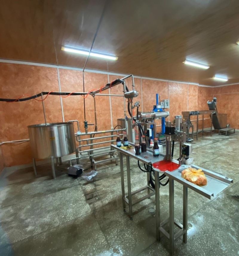 TİKA Gürcistan’da organik meyve suyu üretim tesisi kurdu
