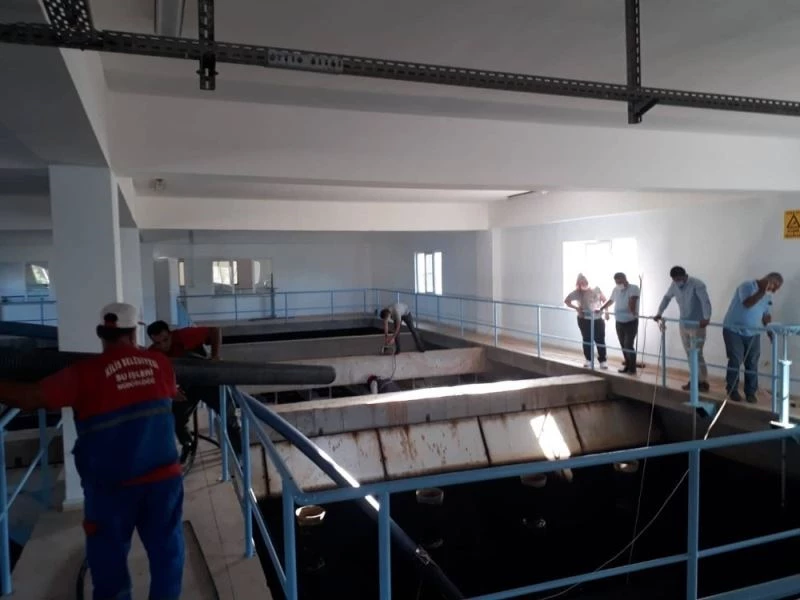 İçme suyu depolarının bakımı yapılıyor
