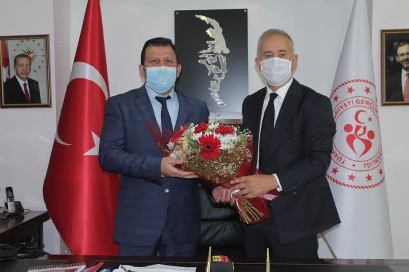 Soykarcı’dan, Gençlik ve Spor İl Müdürü Kabakcı’ya ziyaret
