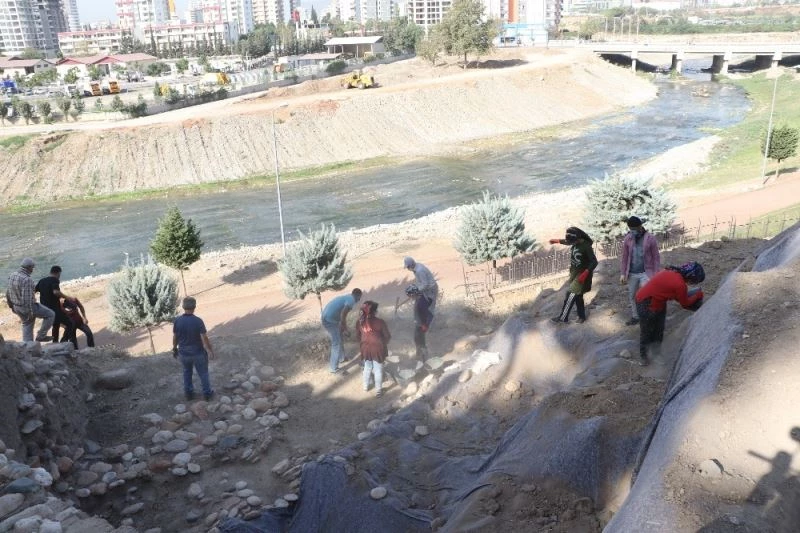 Yumuktepe’de kazılara salgın engeli
