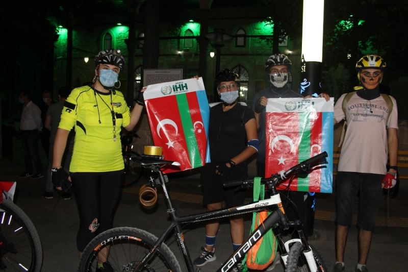 Isparta’dan Azerbaycan’a konvoylu destek
