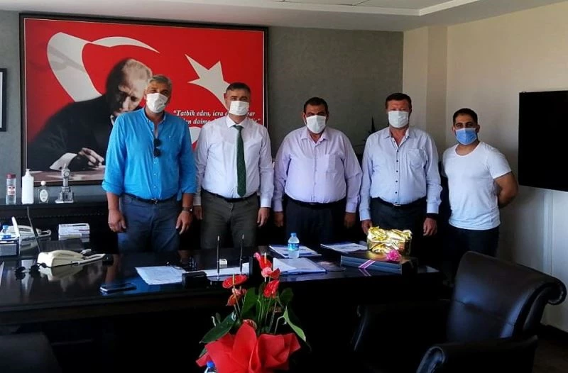 Çeşme Romanlar Derneğinden Kaymakam Çakıcı’ya ziyaret
