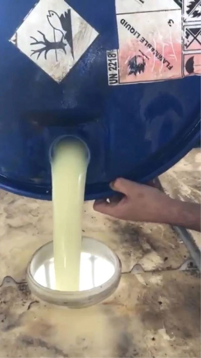 Sınır kapısında fıçı içerisinde tereyağı ele geçirildi
