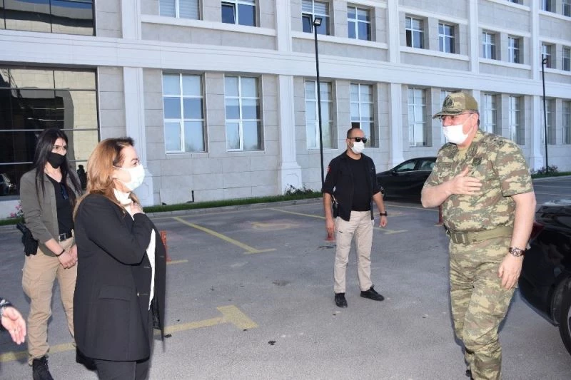 Tümgeneral Arslan’dan Rektör Karabulut’a ziyaret
