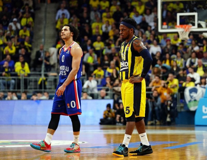 THY Euroleague’de Türk derbisi zamanı: Anadolu Efes - Fenerbahçe
