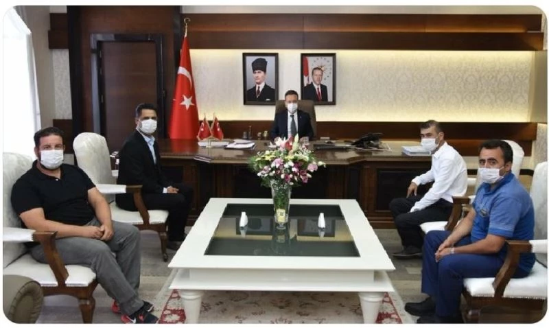 Aydın Arıcılar Birliği sektörde yaşanan sıkıntılar hakkında Vali Aksoy’u bilgilendirdi
