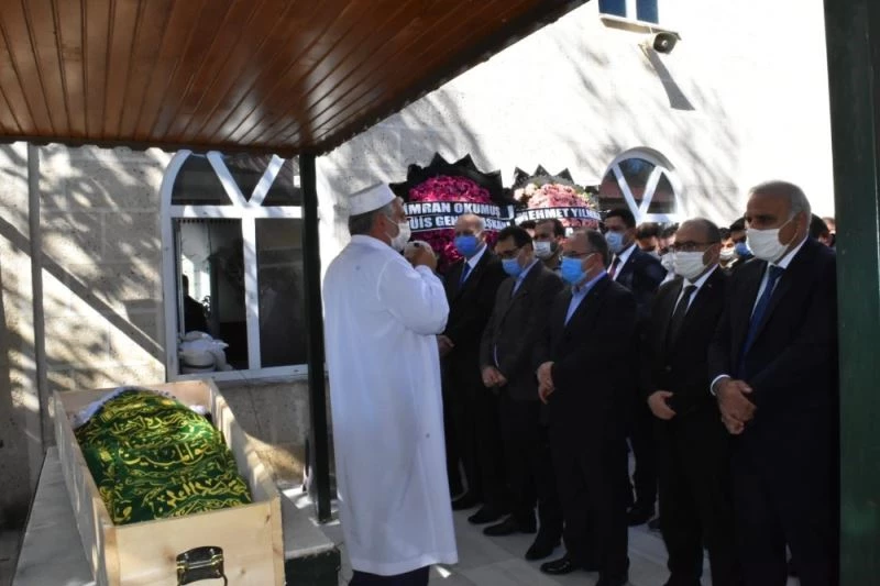 Enerji ve Tabii Kaynaklar Bakan Yardımcısı Kalaycı’nın anne acısı
