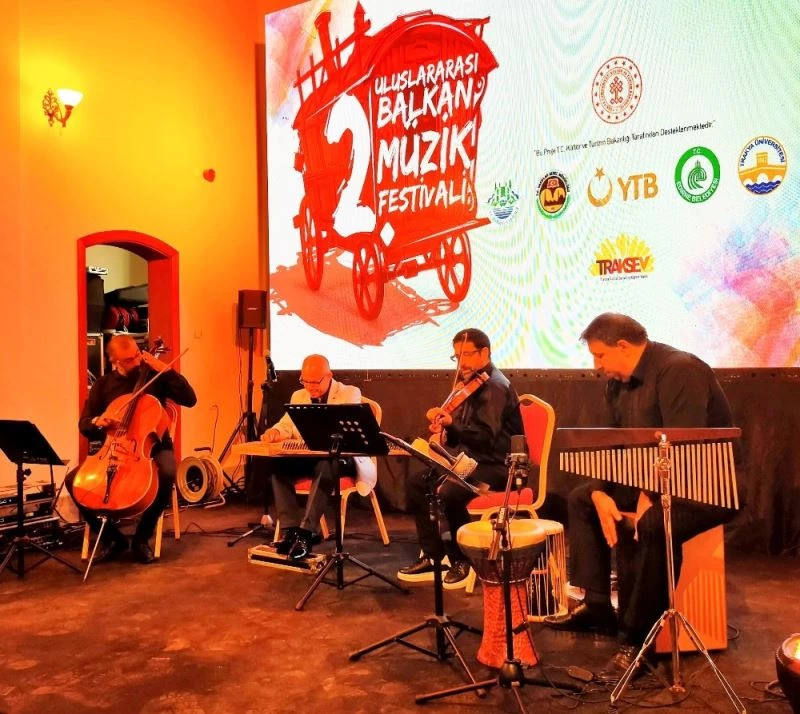 Tarihi İtalyan Kilisesi yıllar sonra kapılarını festivalle açtı
