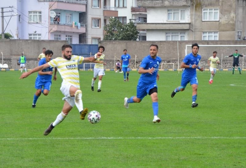 TFF 3. Lig: Fatsa Belediyespor: 0 - Kemerspor 2003: 0
