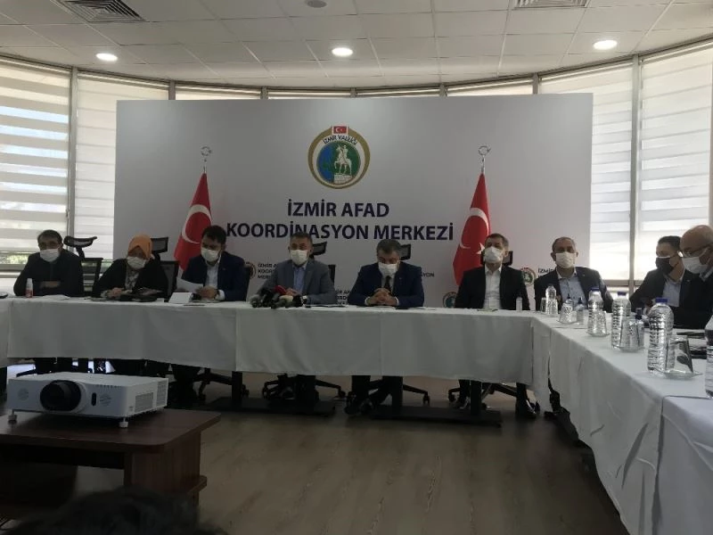 Cumhurbaşkanı Yardımcısı Fuat Oktay, depremde can kaybının 51’e yükseldiğini açıkladı. Oktay, 896 yaralının tedavisinin sürdüğünü belirtti.
