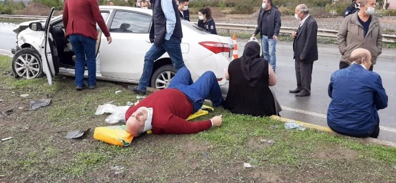 D650 karayolunda iki otomobil çarpıştı: 8 yaralı
