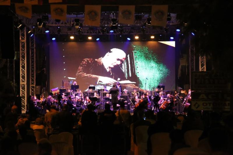 Mersin Devlet Opera ve Balesi verdiği konserle Atatürk