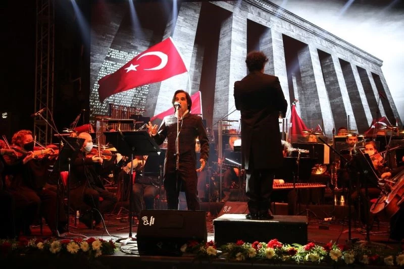 Atatürk, sevdiği şarkılarla anıldı
