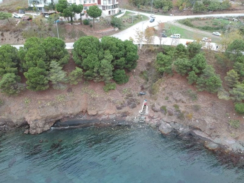 Bankta bırakılan çanta ve kıyafetler polisi alarma geçirdi
