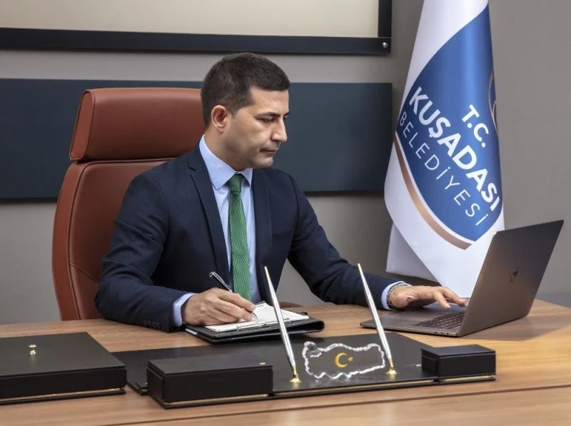 Başkan Günel’den hasarlı binalara girmeyin uyarısı
