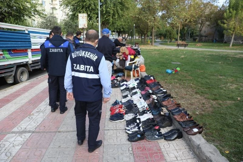 Diyarbakır’da zabıta ekipleri yol ve kaldırım işgaline son verdi
