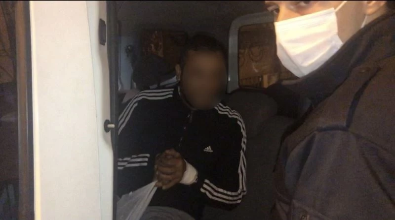 (Özel)Kapıyı açmayan eski sevgilisinin evini kundakladı
