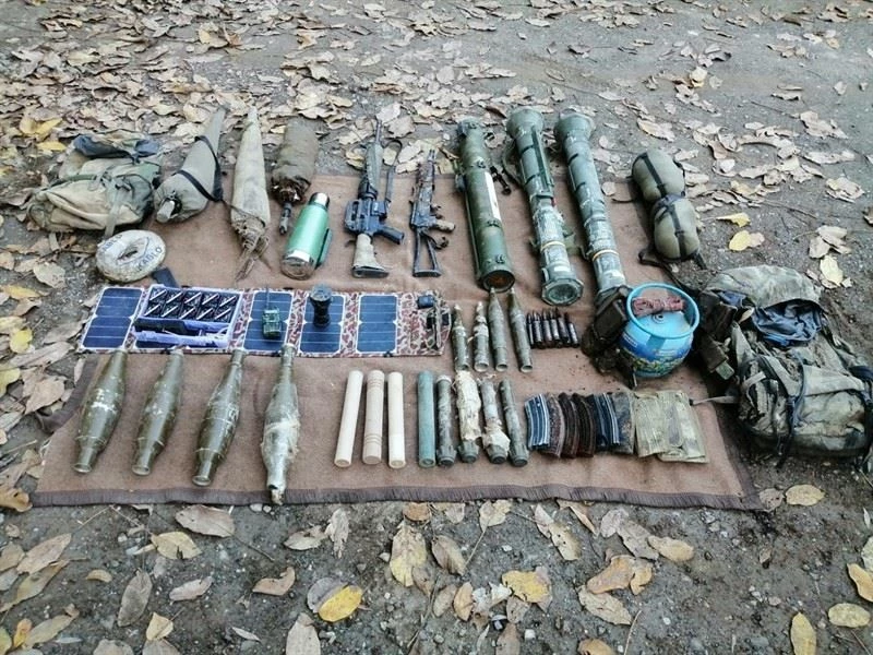 Hakkari’de PKK/KCK bölücü terör örgütüne ait çok sayıda mühimmat ve yaşam malzemesi ele geçirildi
